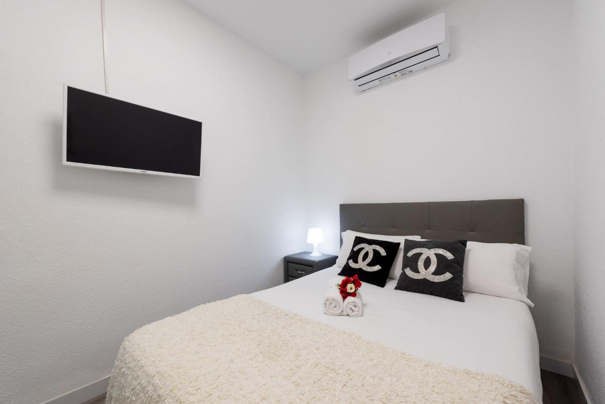 Apartamentos Day Madrid Santo Domingo Centro Gran Via Sol Malasana Εξωτερικό φωτογραφία