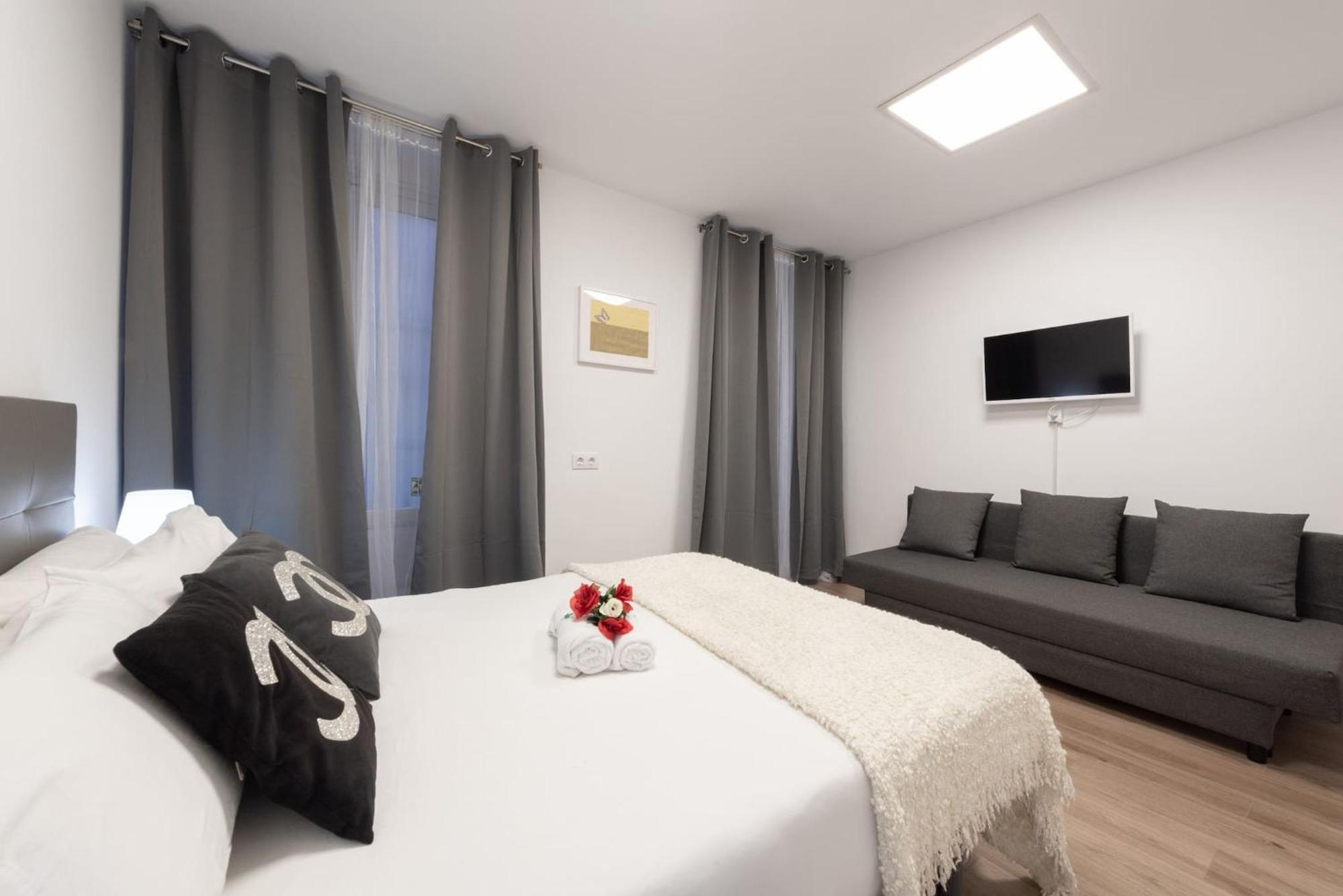 Apartamentos Day Madrid Santo Domingo Centro Gran Via Sol Malasana Εξωτερικό φωτογραφία