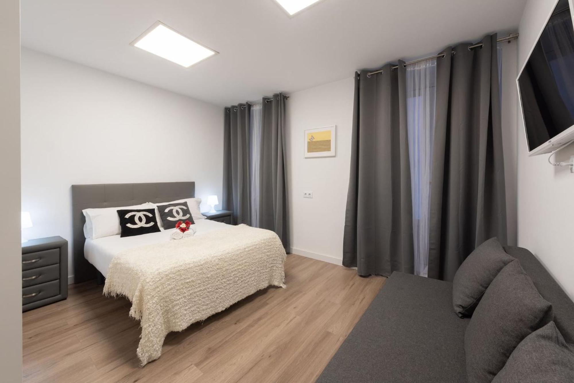 Apartamentos Day Madrid Santo Domingo Centro Gran Via Sol Malasana Εξωτερικό φωτογραφία