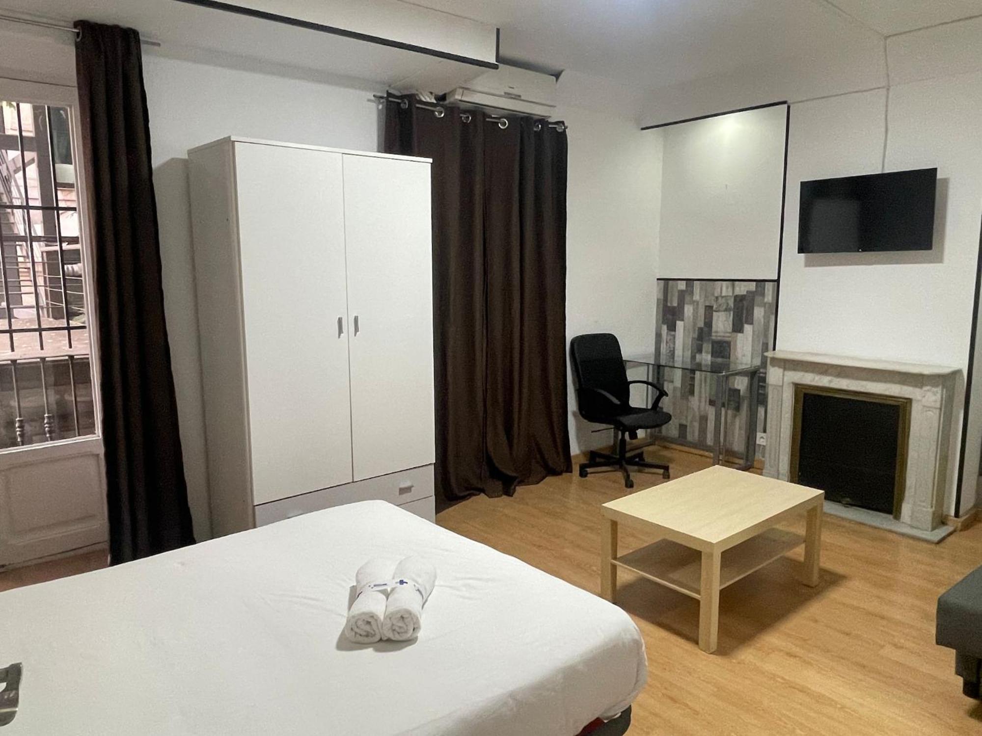 Apartamentos Day Madrid Santo Domingo Centro Gran Via Sol Malasana Εξωτερικό φωτογραφία